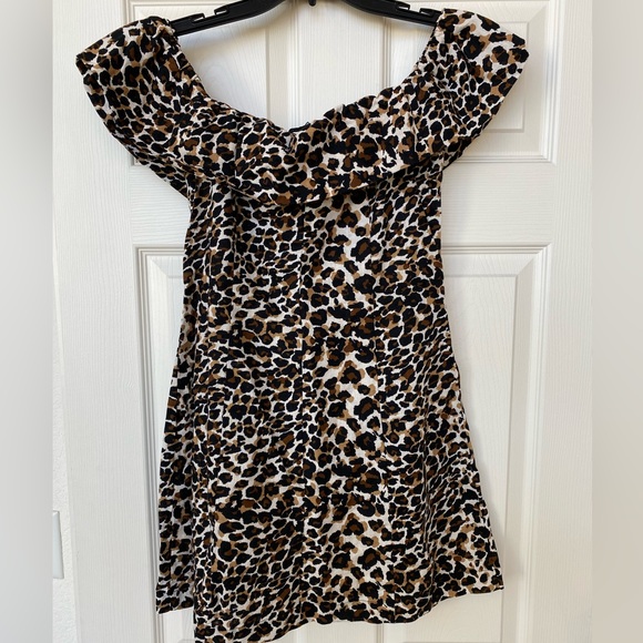 Leopard print off shoulder dress. - Picture 8 of 8